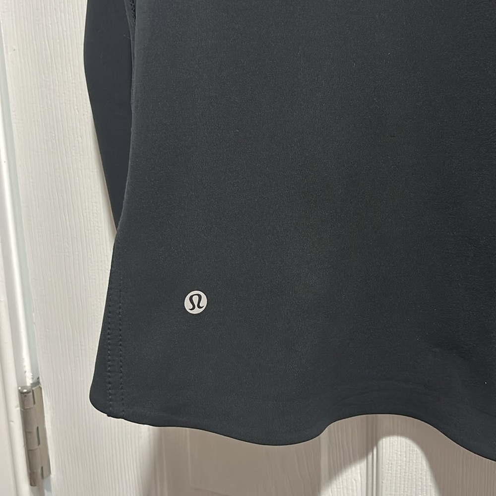 Lululemon Embrace the Space Jacket Hoodie Sz 12 Black Excellent Condition - Picture 12 of 16